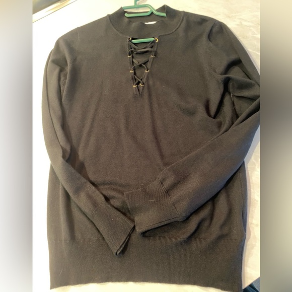 Lace Neck Top With Collar - Picture 1 of 2